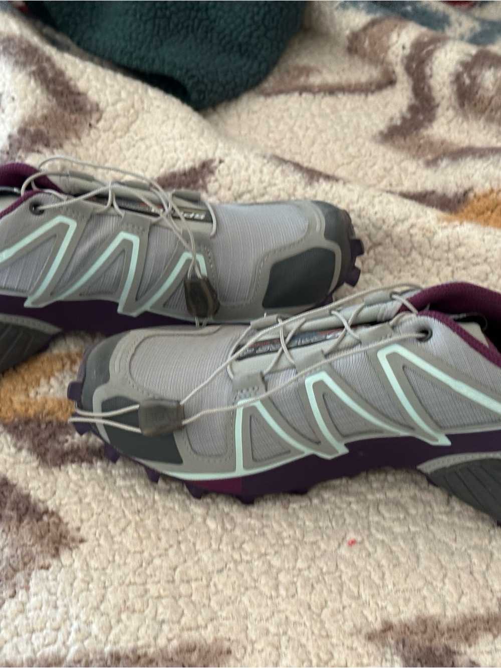 Salomon Women’s Gray Sneakers with Mint Trim and Purple Accents